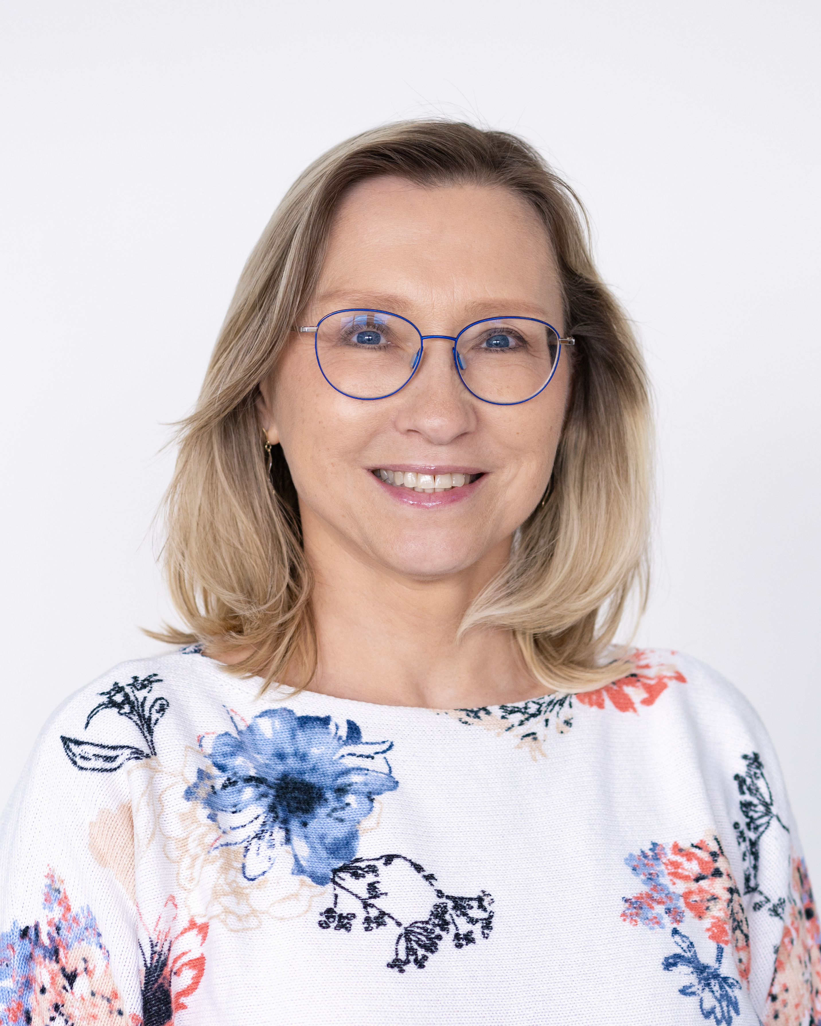 Monika Mesznerová